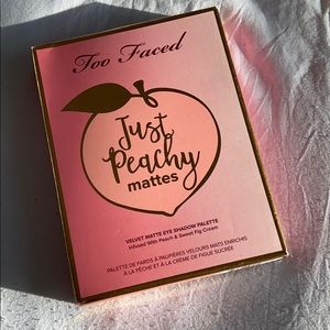Just peachy mattes too faced palette